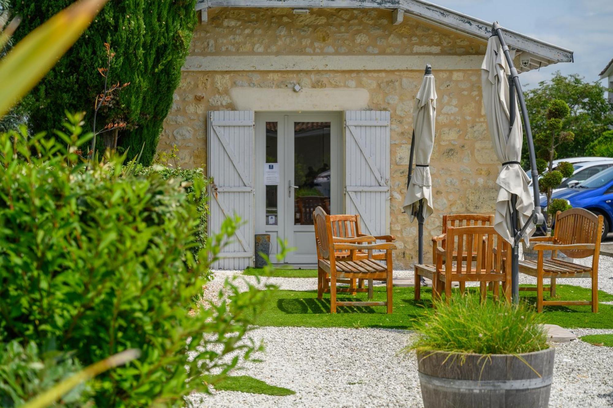 Pey La Tour - Logis Hotels & Restaurant Salleboeuf Dış mekan fotoğraf