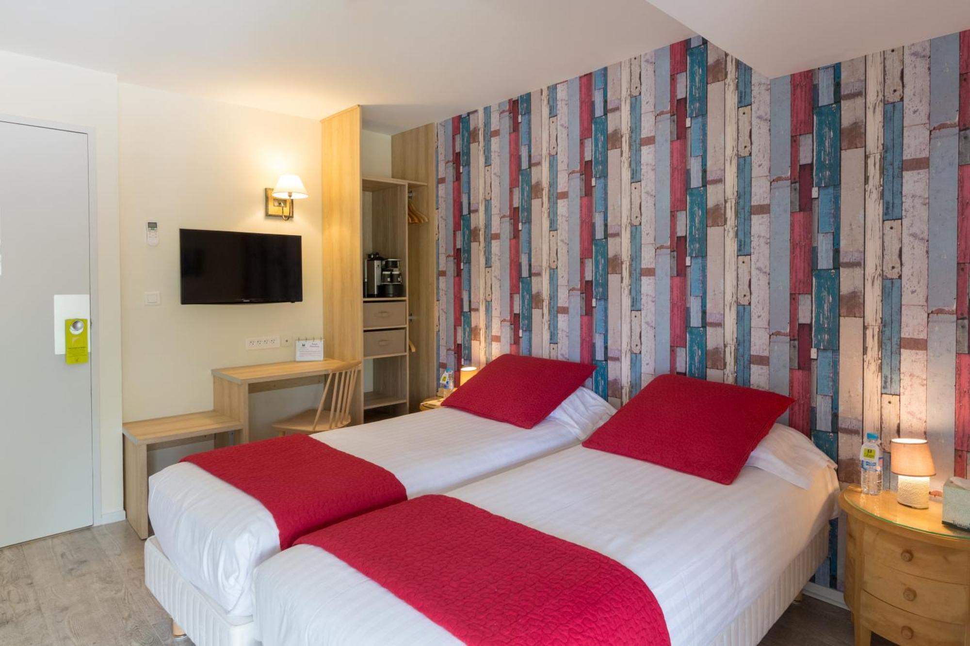 Pey La Tour - Logis Hotels & Restaurant Salleboeuf Oda fotoğraf
